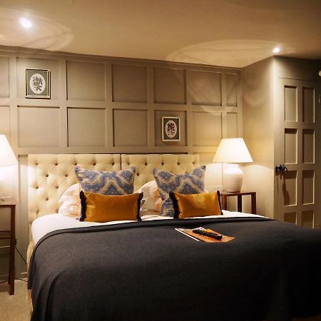 The Greyhound On The Test Hotel Stockbridge  Eksteriør billede
